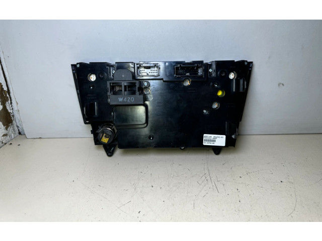 Блок управления климат-контролем 8697140, 04W24E Volvo V70