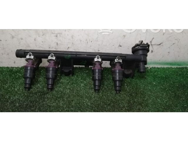 Топливная рампа 7700109066 Renault Clio II