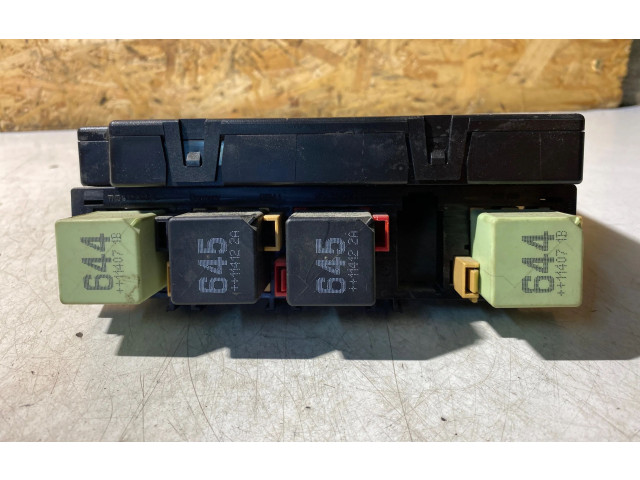 Блок комфорта 1K0937086N Skoda Yeti (5L)