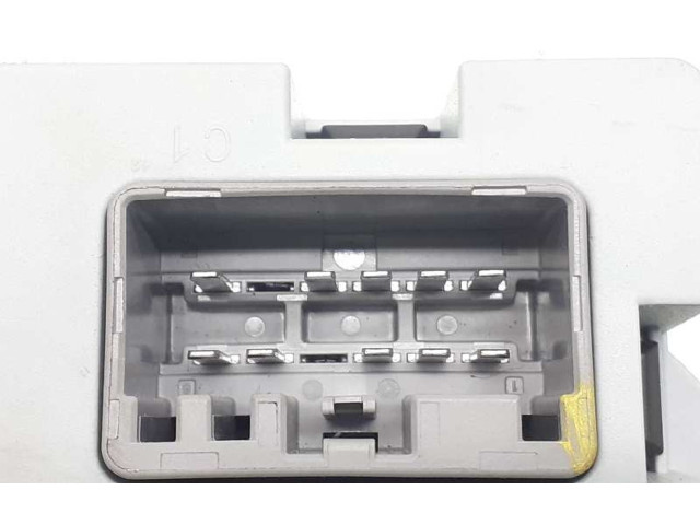 Блок предохранителей CPLA14Q073AA, 73707520 Jaguar XE