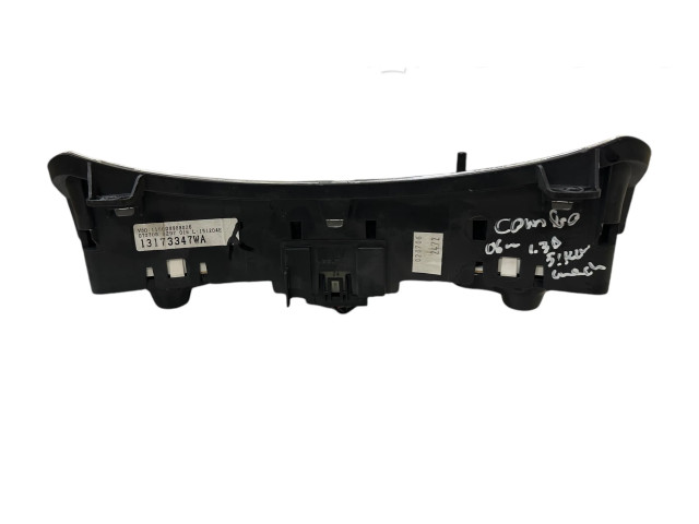 Панель приборов 13173347WA, 110008988026   Opel Combo C       