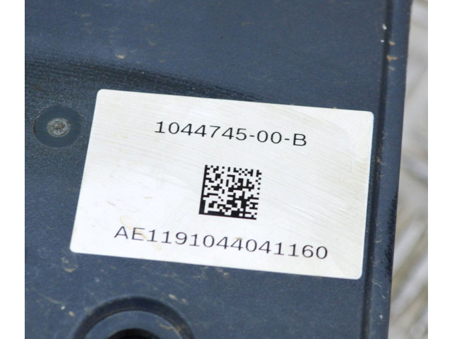 Блок АБС 0265956665, 104474500B Tesla Model 3 2017- года