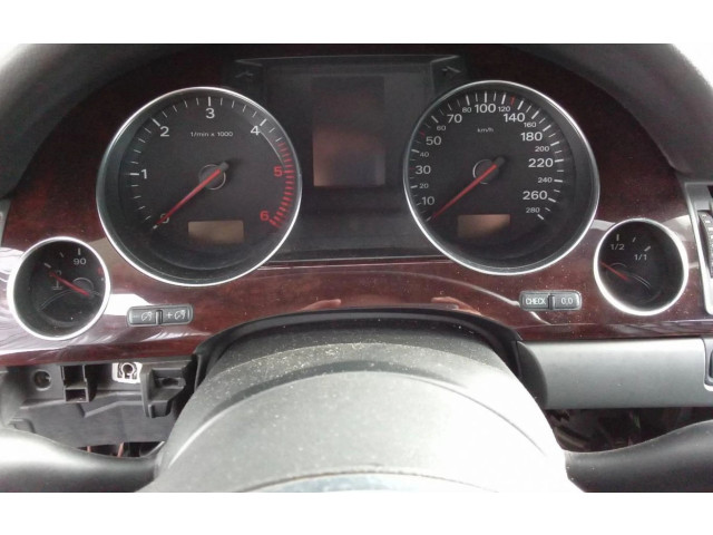 Панель приборов Audi A8 S8 D3 4E
