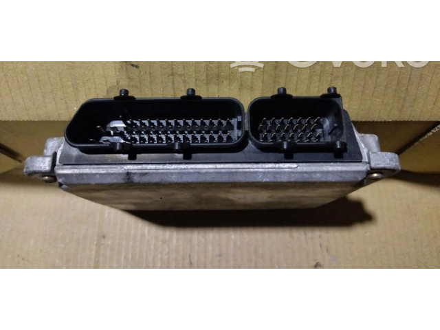 Блок управления двигателя 038906018GN, 28SA4071 Skoda Octavia Mk1 (1U)