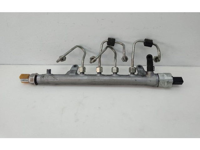 Vstřikovací lišta 03L130089B Volkswagen Caddy