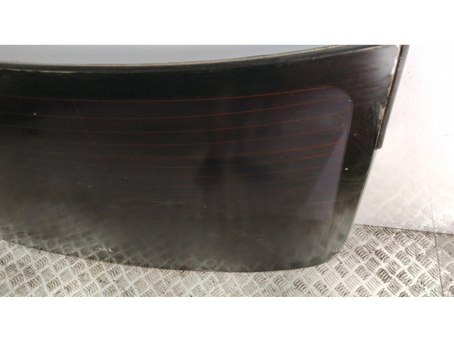 Заднее стекло