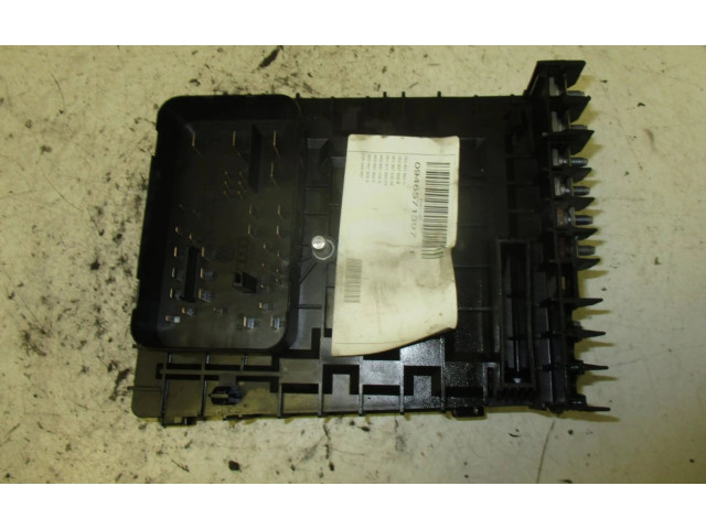   Pojistková skříňka 1K0937125D, 1K0937125D   Volkswagen Caddy 2009