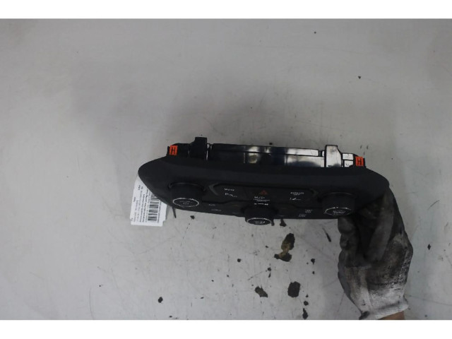 Блок управления климат-контролем    Jeep Renegade