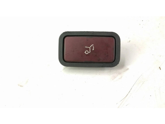 Включатель закрытия задней крышки