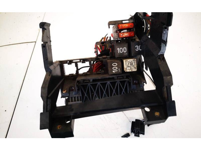 Блок предохранителей 7m0937499a, 97vw14a301ab Ford Galaxy