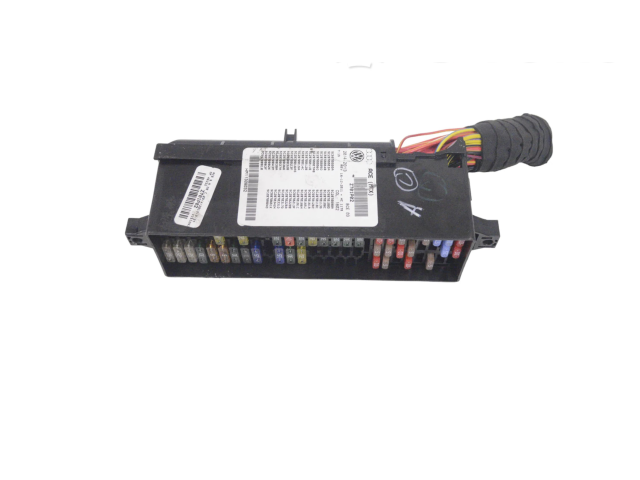 Блок предохранителей  5C5970000A, 5C5970003A   Volkswagen Beetle A5    