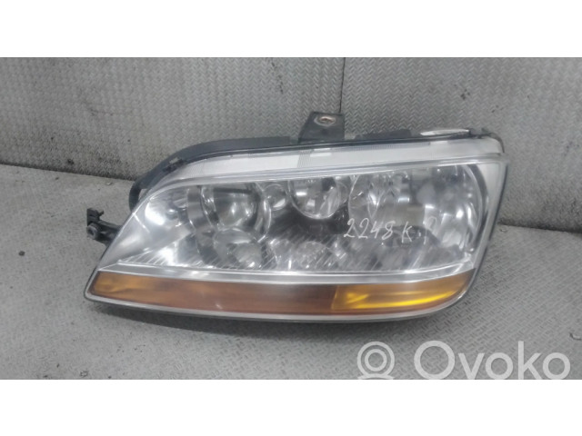 Передняя фара  