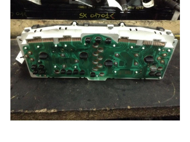 Přístrojová deska  Mitsubishi Pajero 2002   