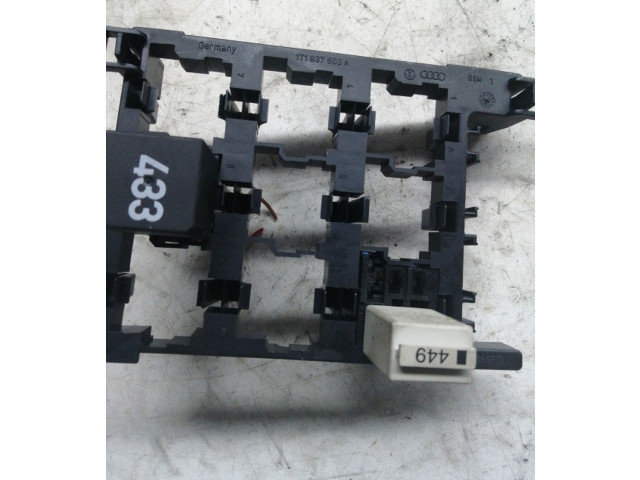 Pojistková skříňka 1T1937503A Volkswagen Touran 2006