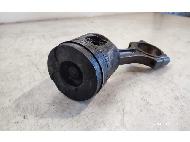 Píst    Renault Espace III     