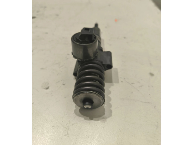 Форсунка 0414720404    Audi A3 S3 8P   