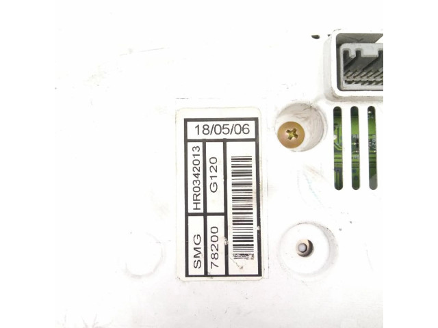 Přístrojová deska Honda Civic 2012