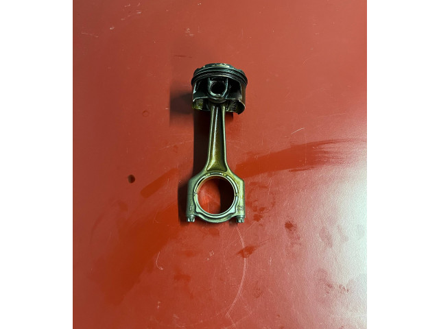  Поршень с шатуном B46D 8678934, 8654480  BMW X3 G01 для бензинового двигателя 3.0