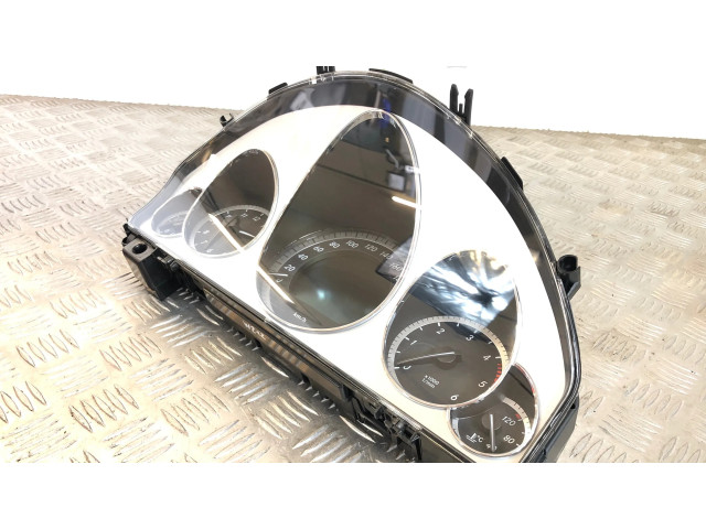 Přístrojová deska Mercedes-Benz E W212 2010 A2129001810, A2129012000