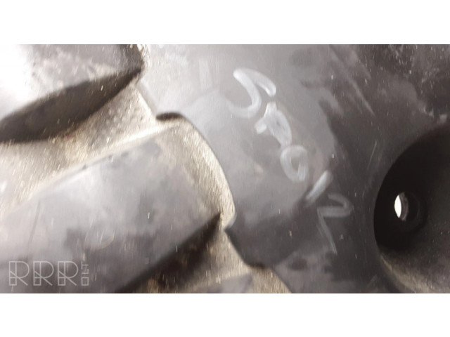 Крышка двигателя (отделка)