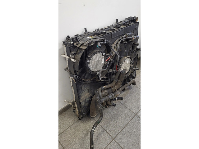 Комплект радиатора Land Rover Range Rover Velar 2017 - года CPLA19C600AE, CFLA19E839AG