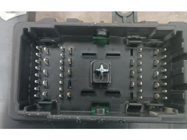 Pojistková skříňka 919544D270 KIA Carnival 2001