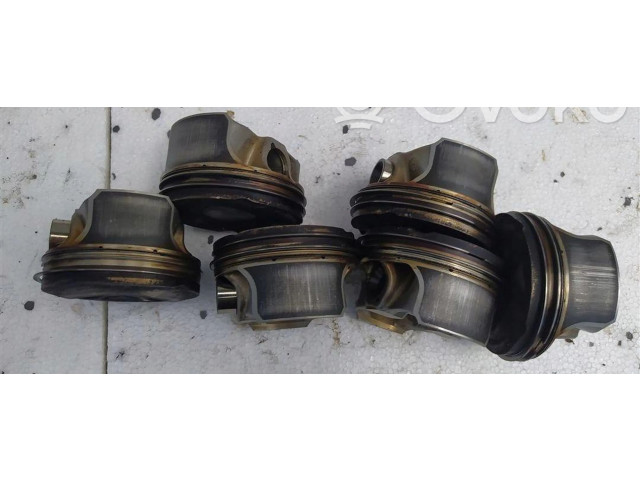 Поршень 86L134 Maserati Levante