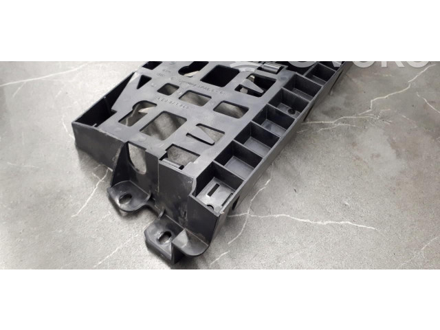   Pojistková skříňka 4e0971845   Audi A8 S8 D3 4E 2006