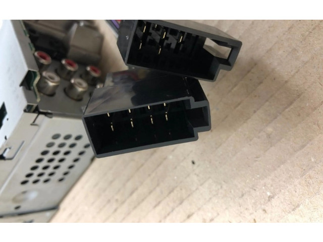 Pojistková skříňka Радио/ проигрыватель  / навигация 4988028403354, 4988028403354   Volkswagen Polo III 6N 6N2 6NF 1997