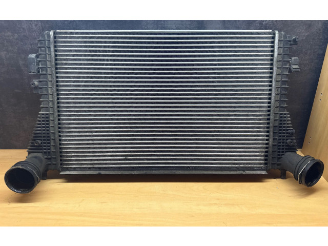 Интеркулер  1K0145803E, 1K0145803L   Volkswagen Touran I 