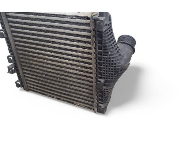 Интеркулер  4M0145804R, 8E4350000   Audi SQ7 