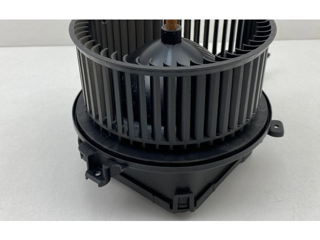 Вентилятор печки 4M1820021A Audi Q5 SQ5