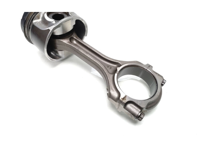 Поршень с шатуном 4N14 Mitsubishi Outlander