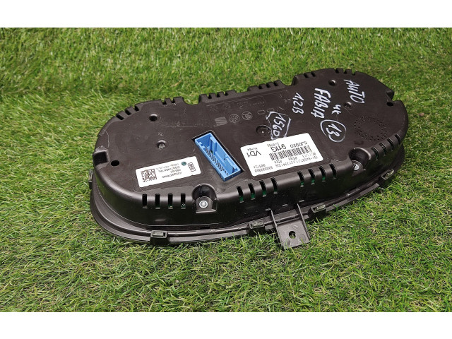 Geschwindigkeitsmesser Cockpit 5J0920911G Skoda Fabia Mk2 (5J)