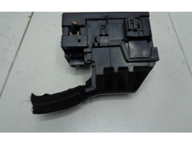 Блок предохранителей  4061-Y1   Honda HR-V    