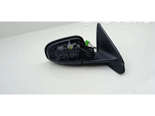 Зеркало электрическое Volvo V70 2005 - 2008 года