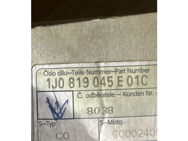 Блок управления климат-контролем 1J0819045E, C000240 Skoda Octavia Mk1 (1U)