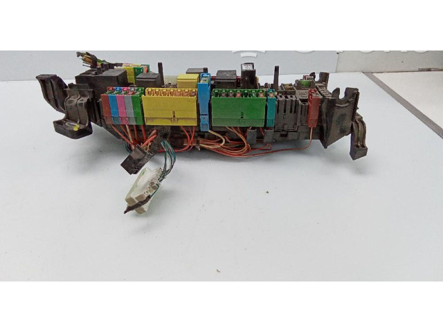 Блок предохранителей SINREF Mercedes-Benz A W176