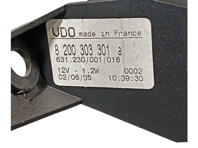 Přístrojová deska Renault Twingo I 2005 7711368801, 8200303301