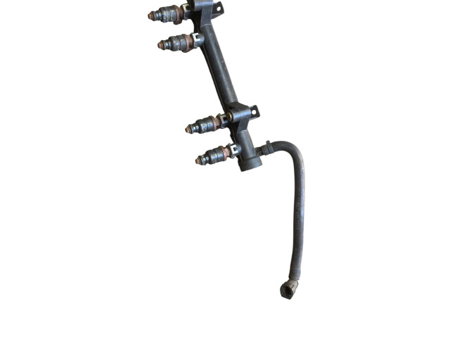 Топливная рампа 047133319Q, 047133321J Skoda Fabia Mk1 (6Y)