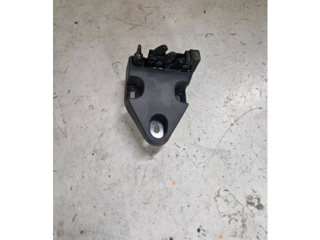 Замок багажника     Renault Trafic II (X83) 2002 - 2014 года