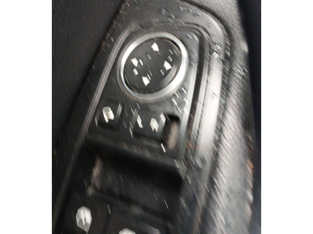 Зеркало (управляемое электричеством) KIA Xceed G4LE