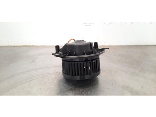 Вентилятор печки Volkswagen Golf VII 2013 - 2019 года 5Q0907521C