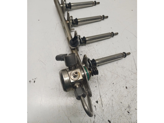 Топливная рампа A2700701595, 0261520212 Mercedes-Benz C W205