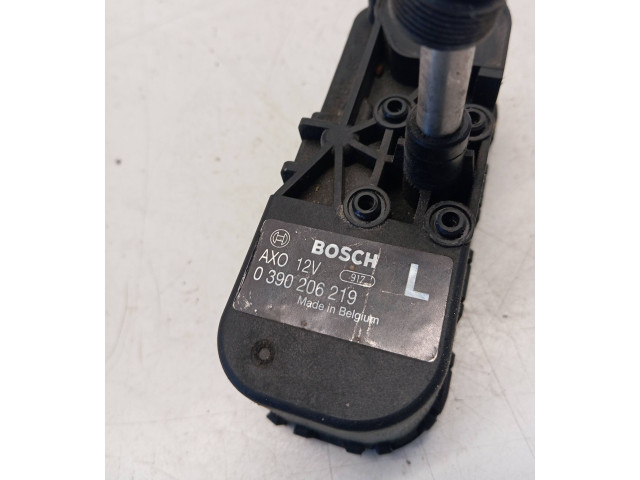 Моторчик стеклоочистителя 0390206219    Volvo V70