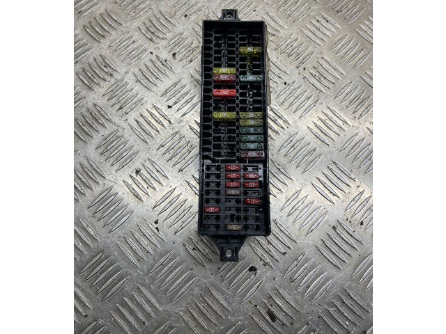 Блок предохранителей Volkswagen Jetta VI