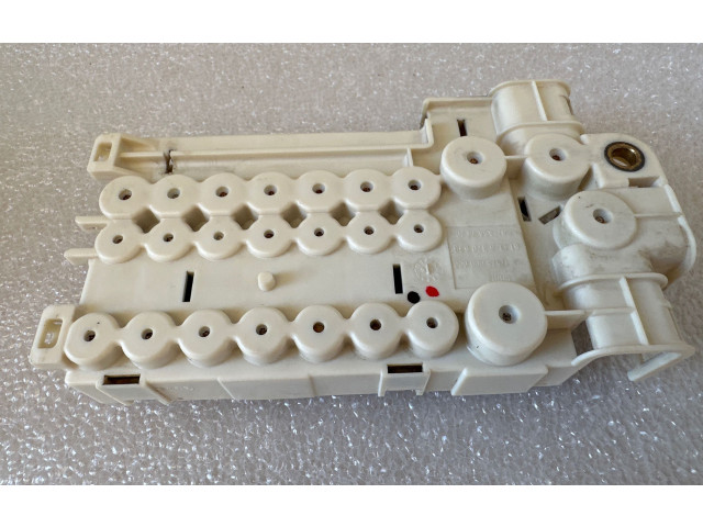 Pojistková skříňka 61138370640 BMW 5 E39 2000