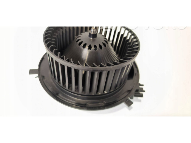 Вентилятор печки    5WB819015   Skoda Karoq