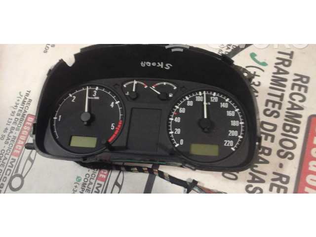 Панель приборов 1211718217069   Skoda Octavia Mk2 (1Z)       