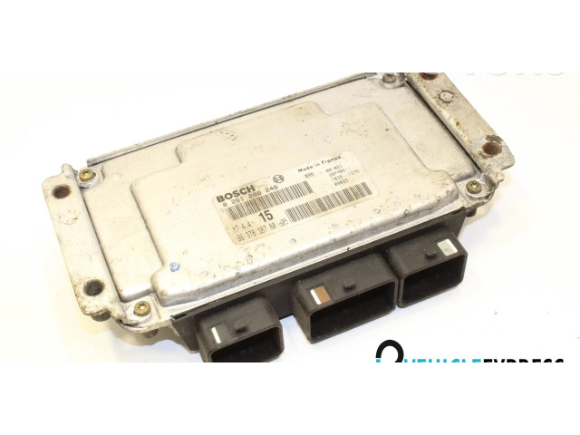 Блок управления двигателя 0261206246   Citroen Saxo